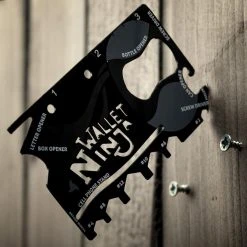 ThumbsUp! Sports And Outdoors Wallet Ninja 18-in-1 Multi-tool Card