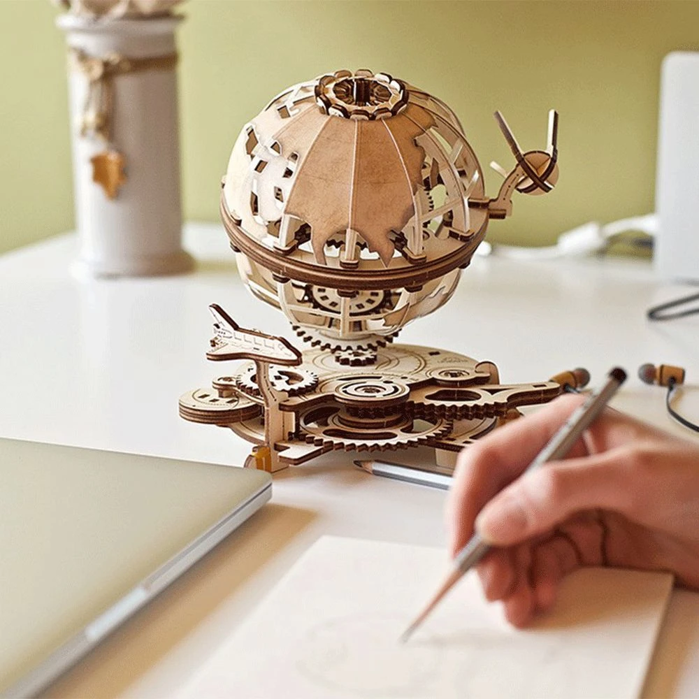 Ugears Globus Mechanical Model Kit 1 Ugears Globus Mechanical Model Kit