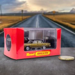 Cooee Classics 1971 VG Valiant Regal 1:87 Scale Die Cast Model Man Cave Gifts