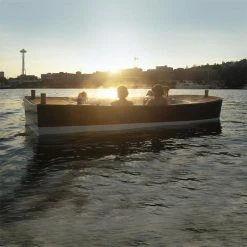 WTF The Hot Tub Boat 7 WTF The Hot Tub Boat